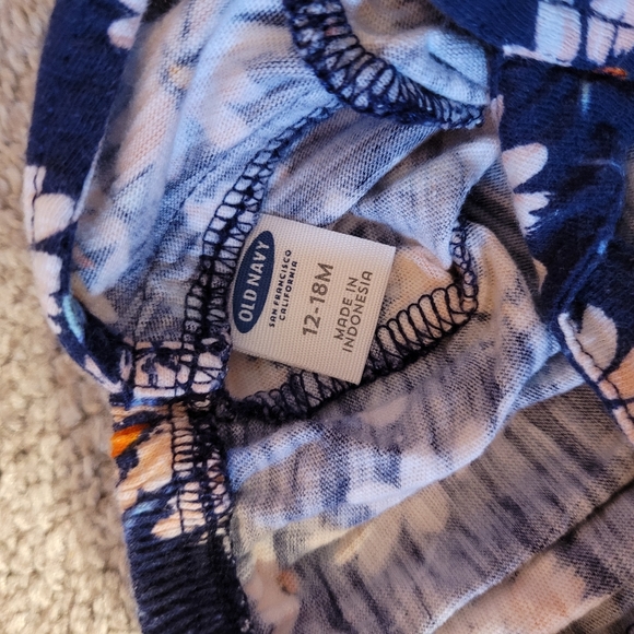 Old Navy 12-18M Short Sleeve Dress Open Back Button Closure Flower - Picture 3 of 3